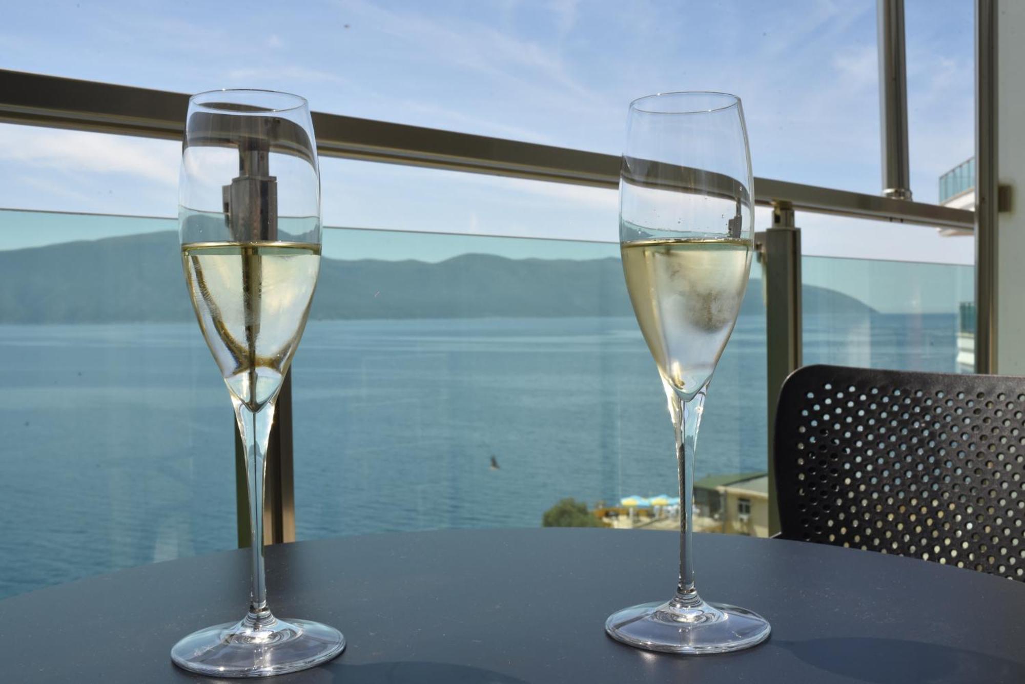 Nuna Hotel Wlora