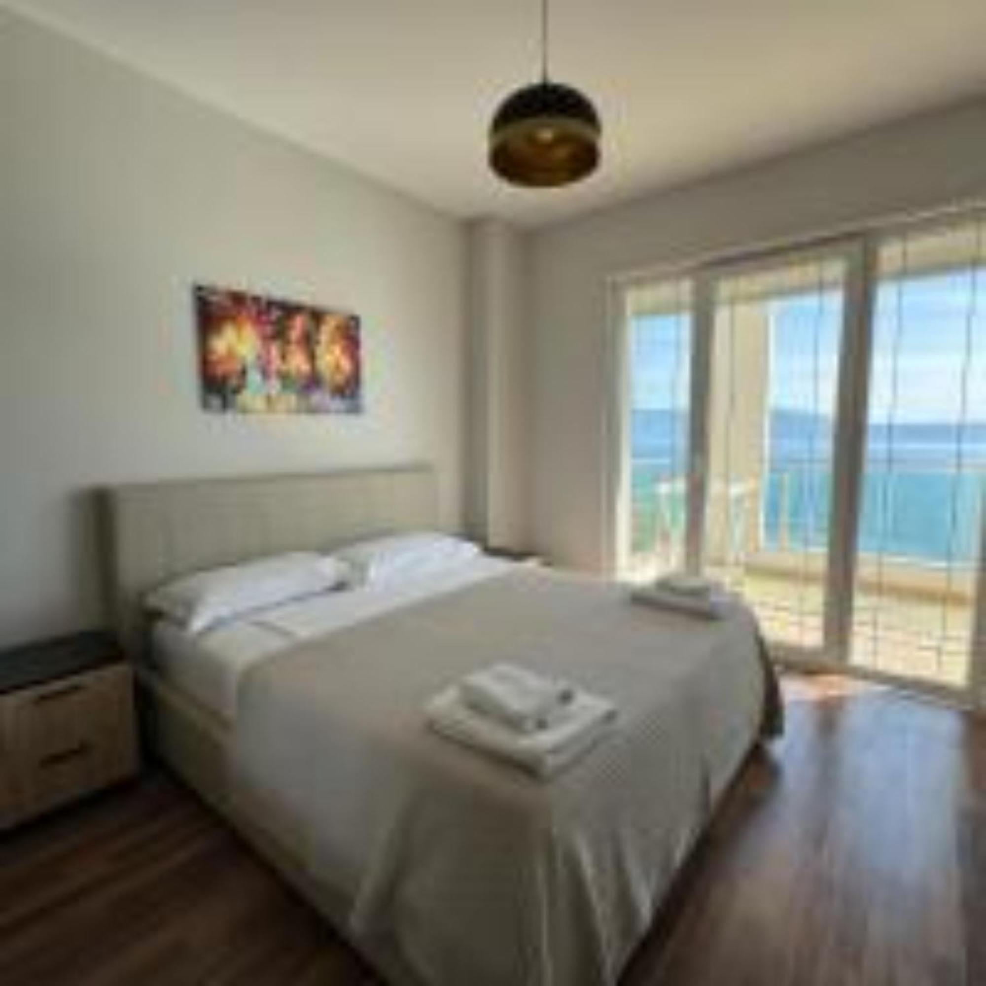 Nuna Hotel Wlora